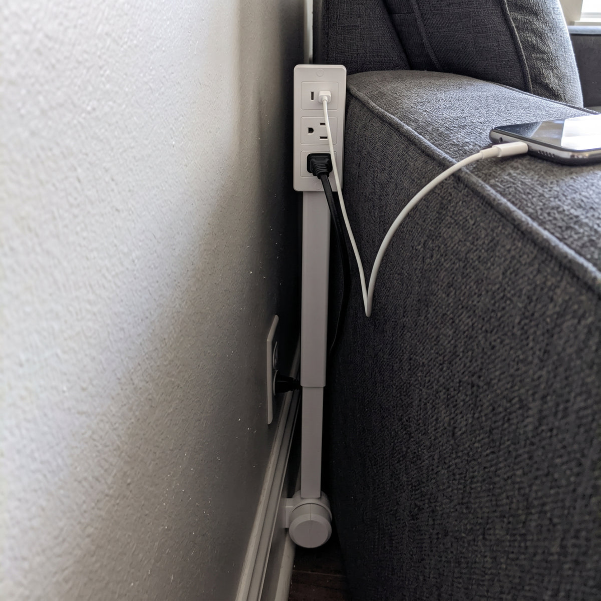 Regleta retráctil con USB-C